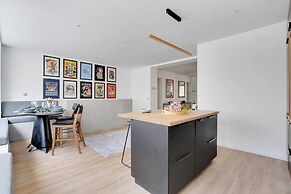 Spacious Apartment With 2 Rooms