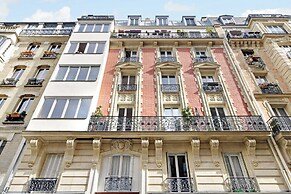 Spacious Apartment With 2 Rooms