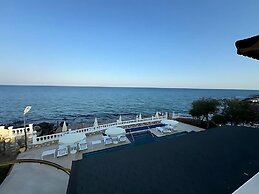 Otelox Ayaş Beach Bungalov