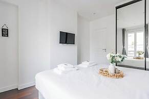 Apartment for 4 People in Saint-mande