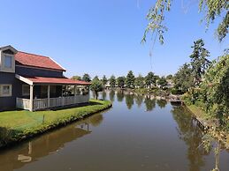 House on the Water With Fishing Platform