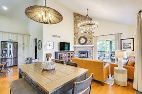 Resort Amenities & Lake Access: Camdenton Retreat