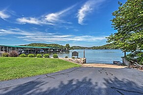 Resort Amenities & Lake Access: Camdenton Retreat