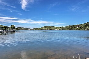 Resort Amenities & Lake Access: Camdenton Retreat