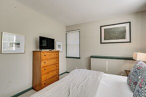 Resort Amenities & Lake Access: Camdenton Retreat