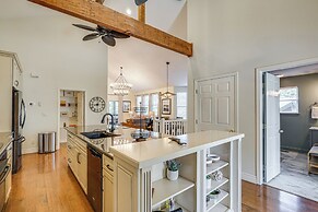 Resort Amenities & Lake Access: Camdenton Retreat