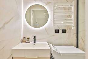 Newly Renovated Appartement Canal de L'ourq