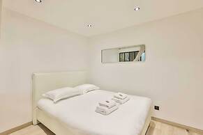 Newly Renovated Appartement Canal de L'ourq