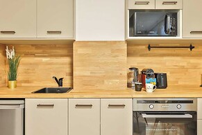 Newly Renovated Appartement Canal de L'ourq