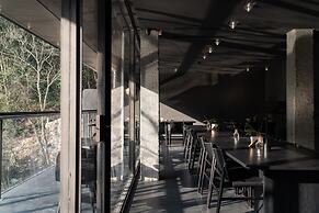 Yakamoz qianchuan Hotel