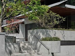 Yakamoz qianchuan Hotel