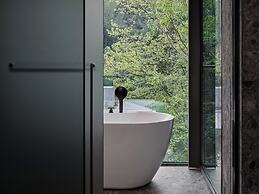 Yakamoz qianchuan Hotel