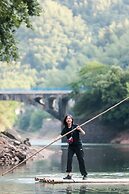 Yakamoz qianchuan Hotel