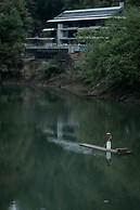 Yakamoz qianchuan Hotel