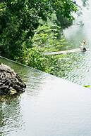 Yakamoz qianchuan Hotel