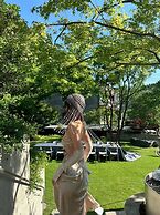 Yakamoz qianchuan Hotel