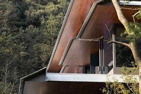 Yakamoz qianchuan Hotel