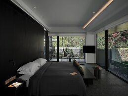 Yakamoz qianchuan Hotel