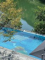 Yakamoz qianchuan Hotel