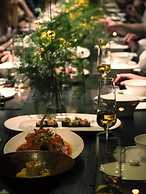 Yakamoz qianchuan Hotel