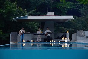 Yakamoz qianchuan Hotel