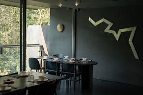 Yakamoz qianchuan Hotel