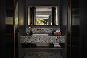 Yakamoz qianchuan Hotel