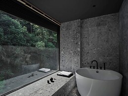 Yakamoz qianchuan Hotel