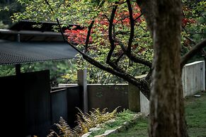 Yakamoz qianchuan Hotel