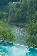 Yakamoz qianchuan Hotel