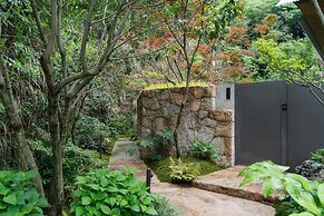 Yakamoz qianchuan Hotel