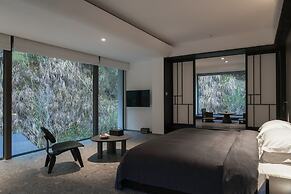 Yakamoz qianchuan Hotel