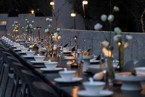 Yakamoz qianchuan Hotel