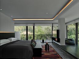 Yakamoz qianchuan Hotel