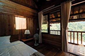 Khuoi Han Ecolodge Cao Bang