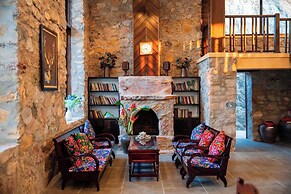 Khuoi Han Ecolodge Cao Bang