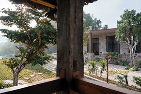 Khuoi Han Ecolodge Cao Bang