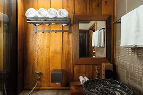 Khuoi Han Ecolodge Cao Bang