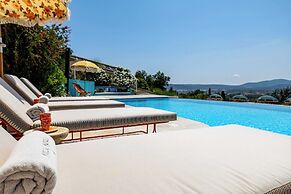 Guest Room Apartment in Provencal Villa - 1br/2p