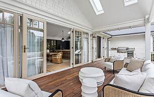 Muskoka Luxe Retreat With Pool Spa Fire Pit