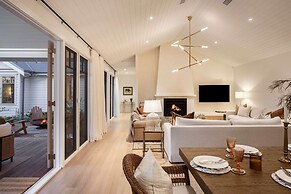 Muskoka Luxe Retreat With Pool Spa Fire Pit