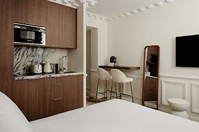 Leon Hotel-pigalle/suite-12