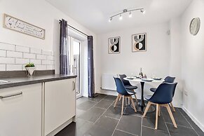 Cosy Retreat in Ashford - Great Location