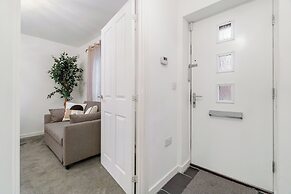 Cosy Retreat in Ashford - Great Location
