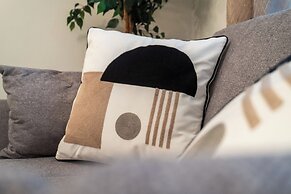 Cosy Retreat in Ashford - Great Location