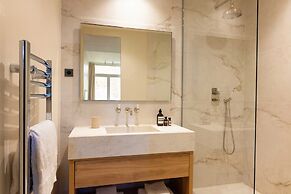 Luxurious Home in Paris for 6 People