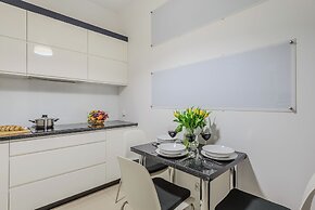 Lumina apart with parking in City Center