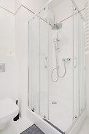 Lumina apart with parking in City Center