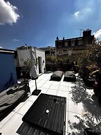 Exclusive Apt w/ Rooftop -2bd/4p Porte D'auteuil