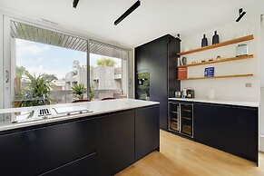Exclusive Apt w/ Rooftop -2bd/4p Porte D'auteuil